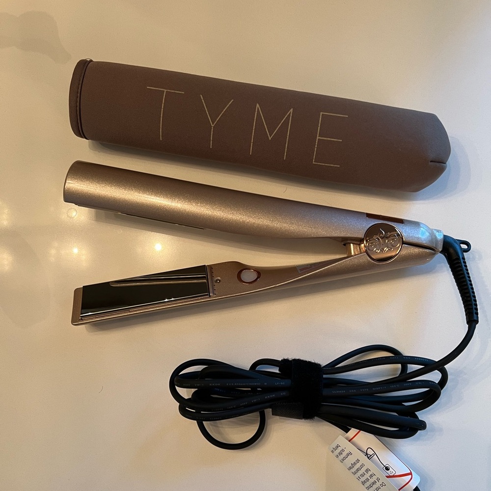 TYME Metallic Rose Gold Hair Straightener with Brown Travel Sleeve